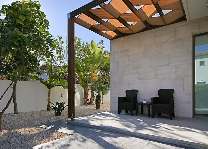 Vila Apollonia Paralimni